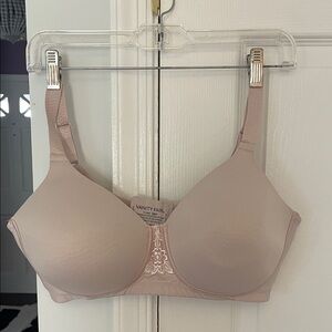 Vanity Fair Light Pink Bra with Lace Detail